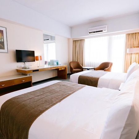 Sotogrande Hotel And Resort Lapu-Lapu City Buitenkant foto