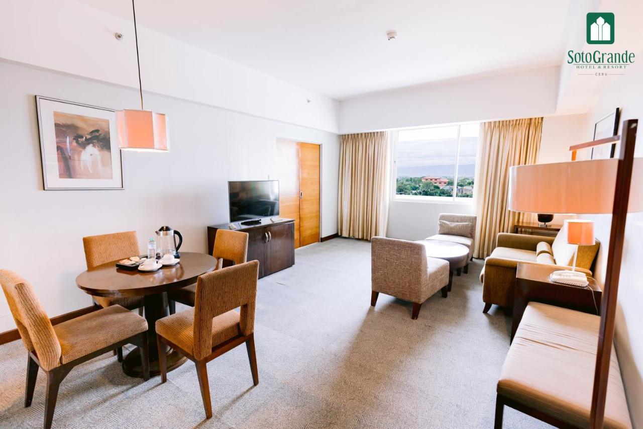 Sotogrande Hotel And Resort Lapu-Lapu City Buitenkant foto
