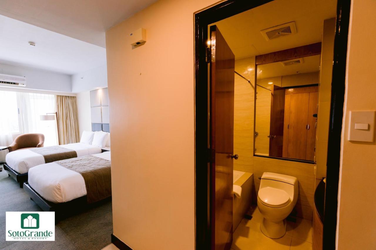 Sotogrande Hotel And Resort Lapu-Lapu City Buitenkant foto
