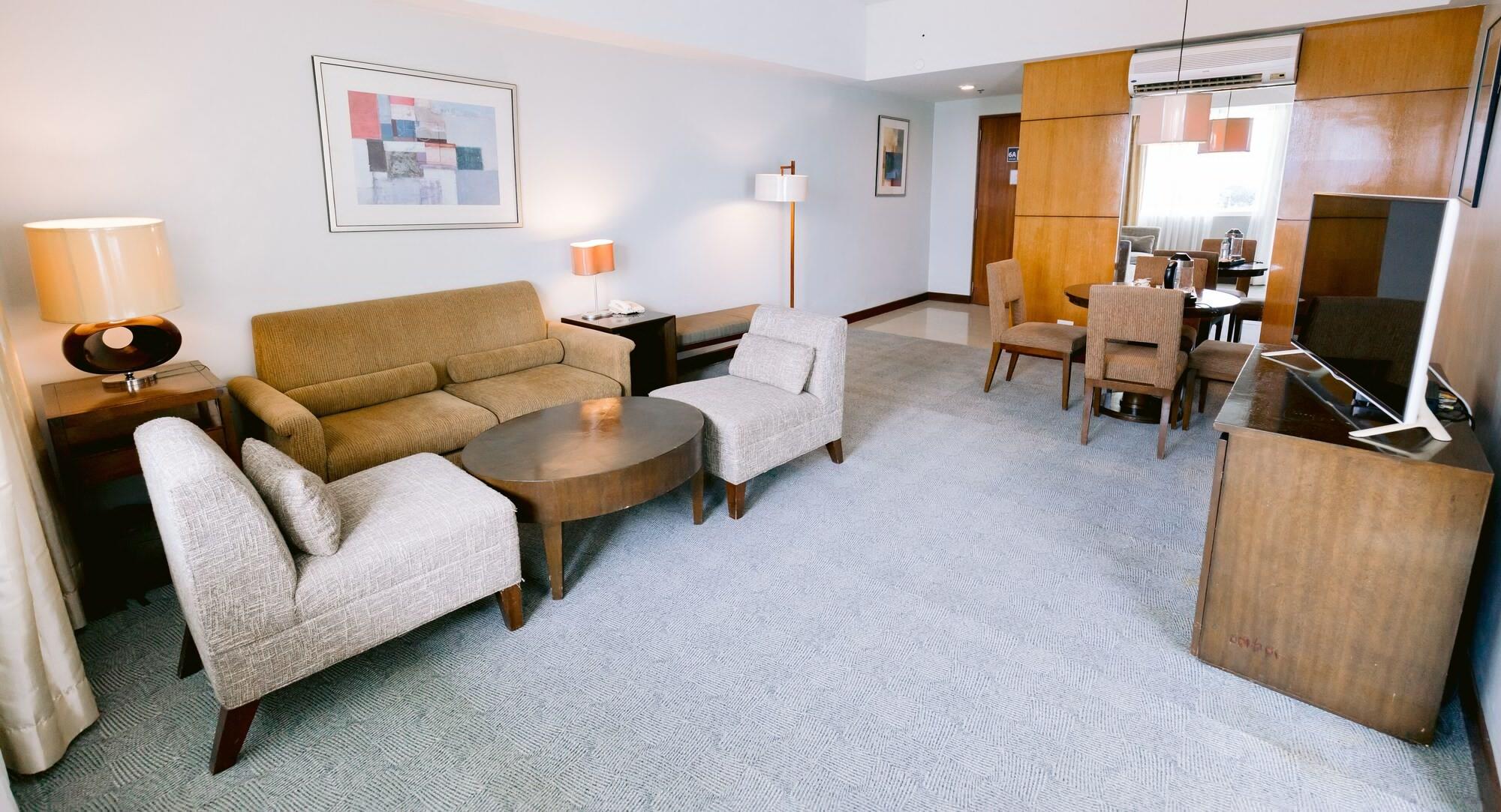 Sotogrande Hotel And Resort Lapu-Lapu City Buitenkant foto