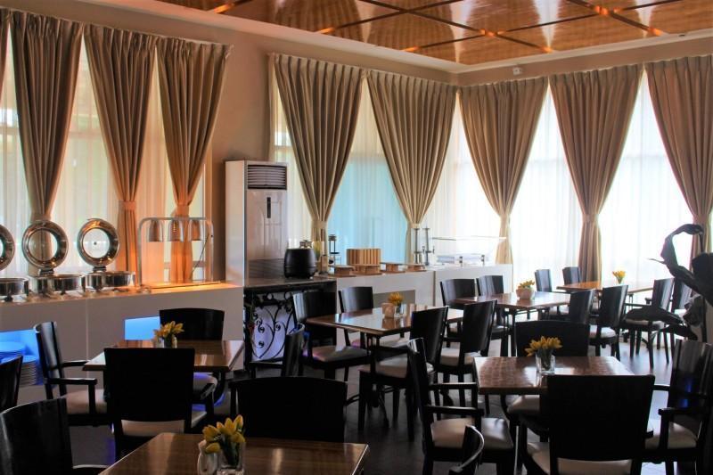 Sotogrande Hotel And Resort Lapu-Lapu City Buitenkant foto